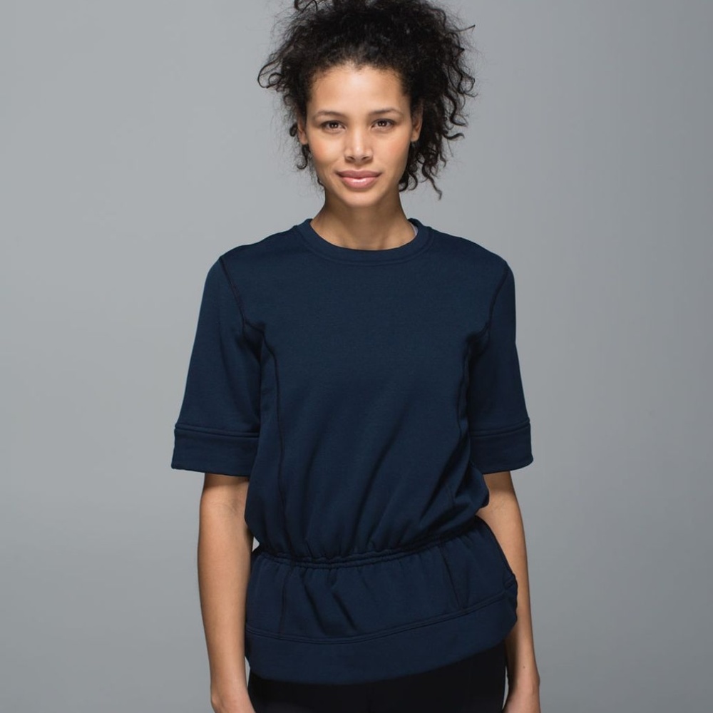 Lululemon Peplum Pullover Top in Inkwell Navy